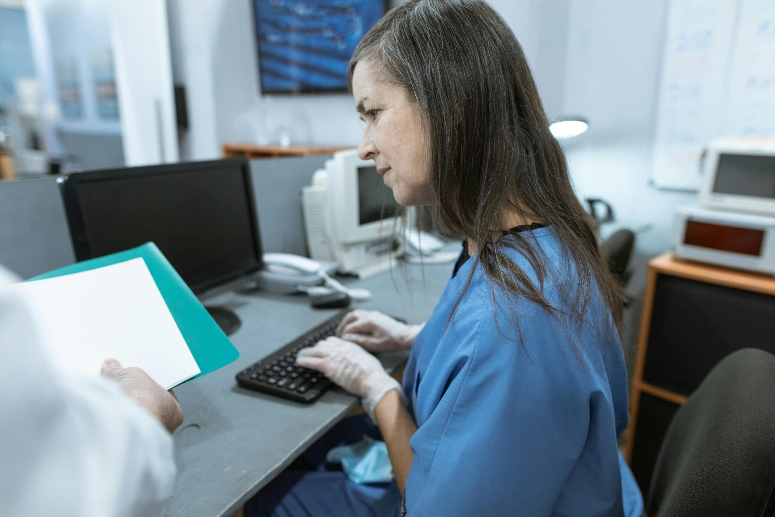 Why Independent Practices Struggle to Keep Admin Staff